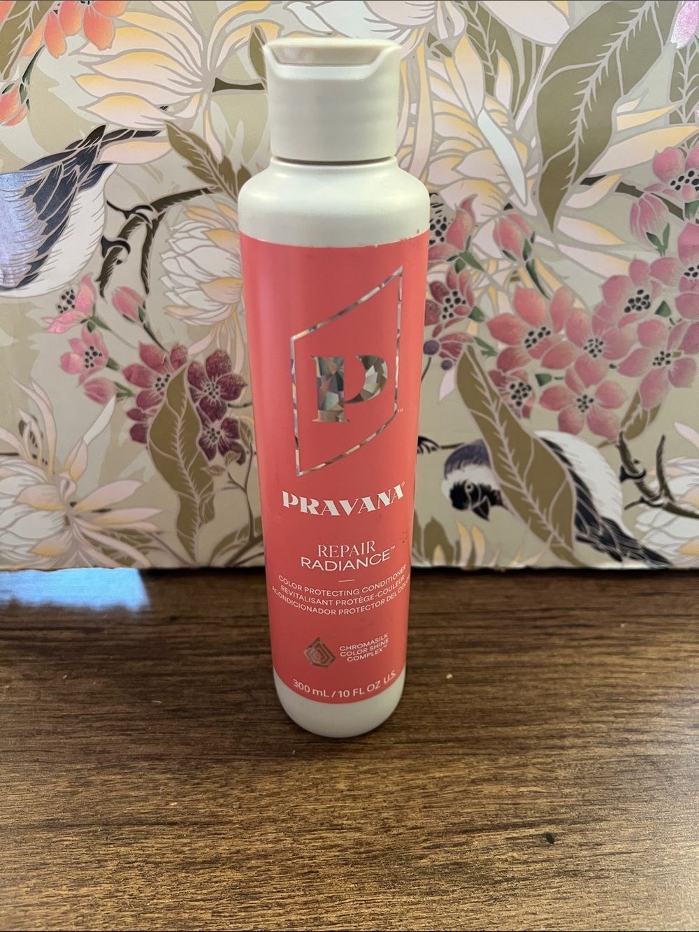 Pravana Repair Radiance Color Protecting Conditioner - Coral & White Bottle